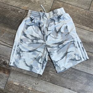 adidas Men's Light Gray Camouflage Athletic Shorts